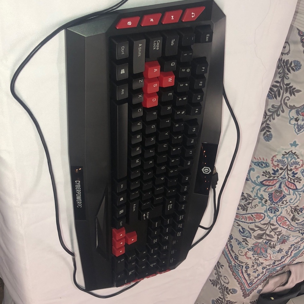 Cyber Power Pc keyboard
